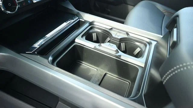New 2026 Oxford White Ford F-350® LARIAT® image 19