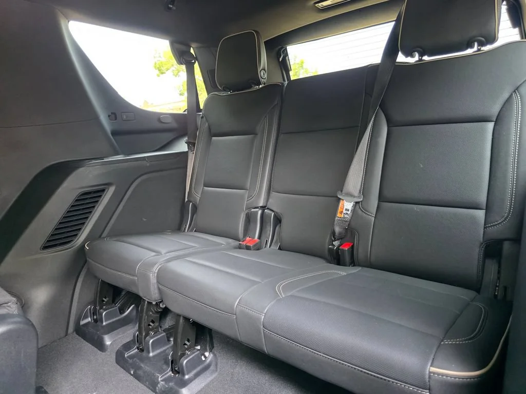 Used 2025 Sterling Gray Metallic Chevrolet Premier image 30