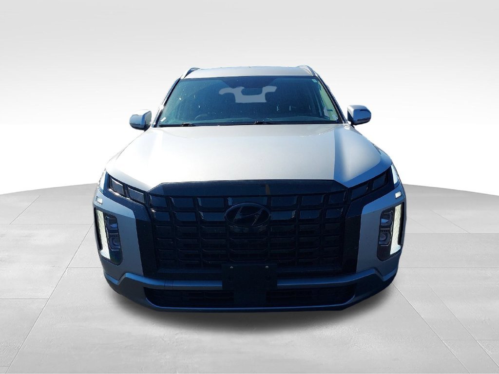 Used 2024 Silver Hyundai SEL image 8