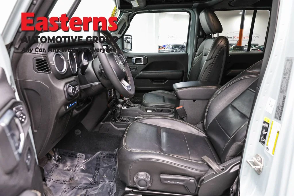 Used 2023 Gray Jeep Sahara 4xe image 14