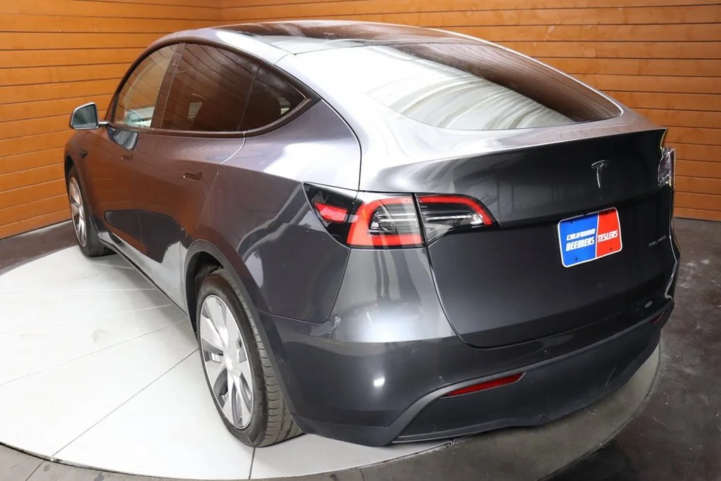 Used 2023 Solid Black Tesla Long Range image 9