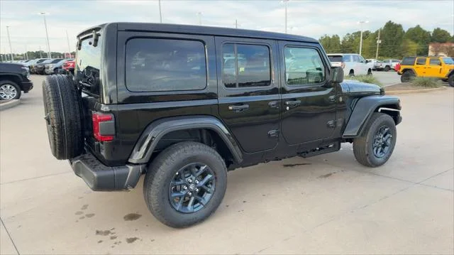 New 2026 Black Clear-Coat Exterior Paint Jeep 85th Anniversary Edition image 9