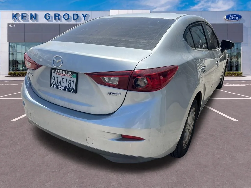 Used 2018 Silver Mazda Sport image 3