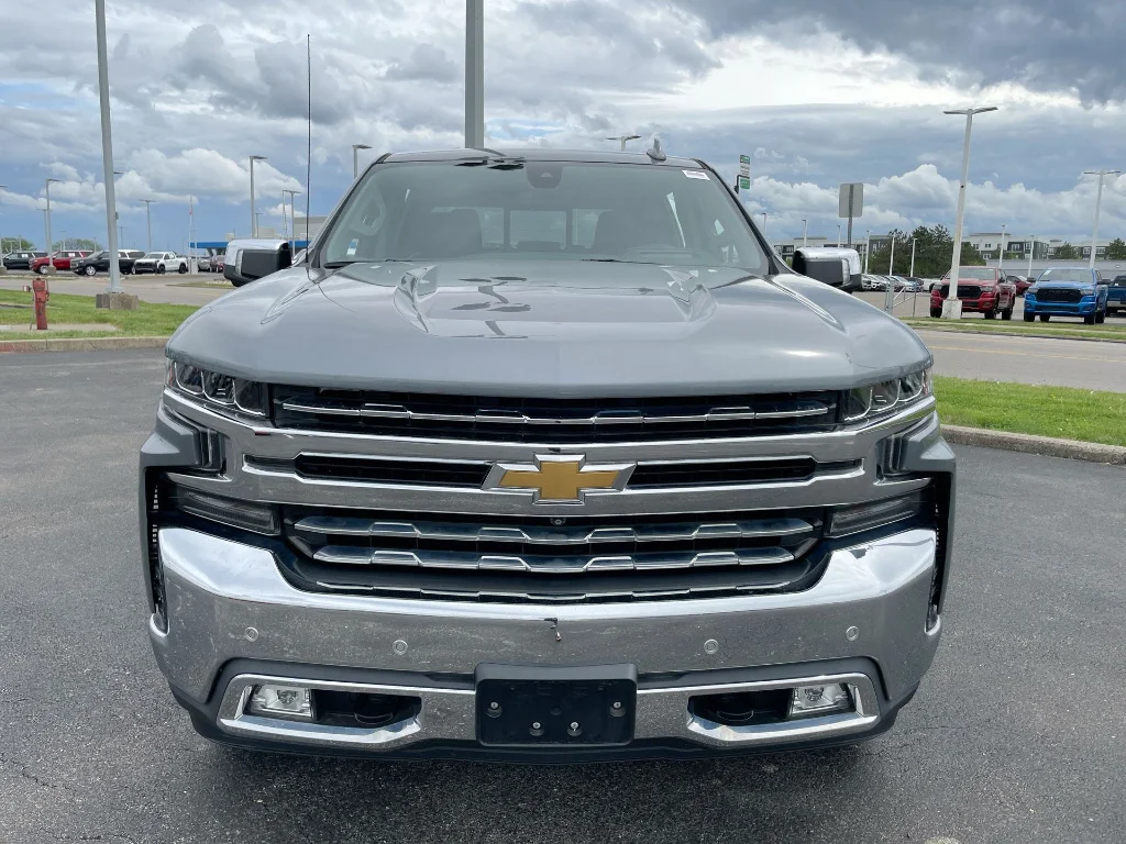 Used 2020 Satin Steel Metallic Chevrolet LTZ image 31