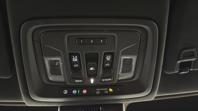 Used 2023 Onyx Black GMC Denali Ultimate image 35