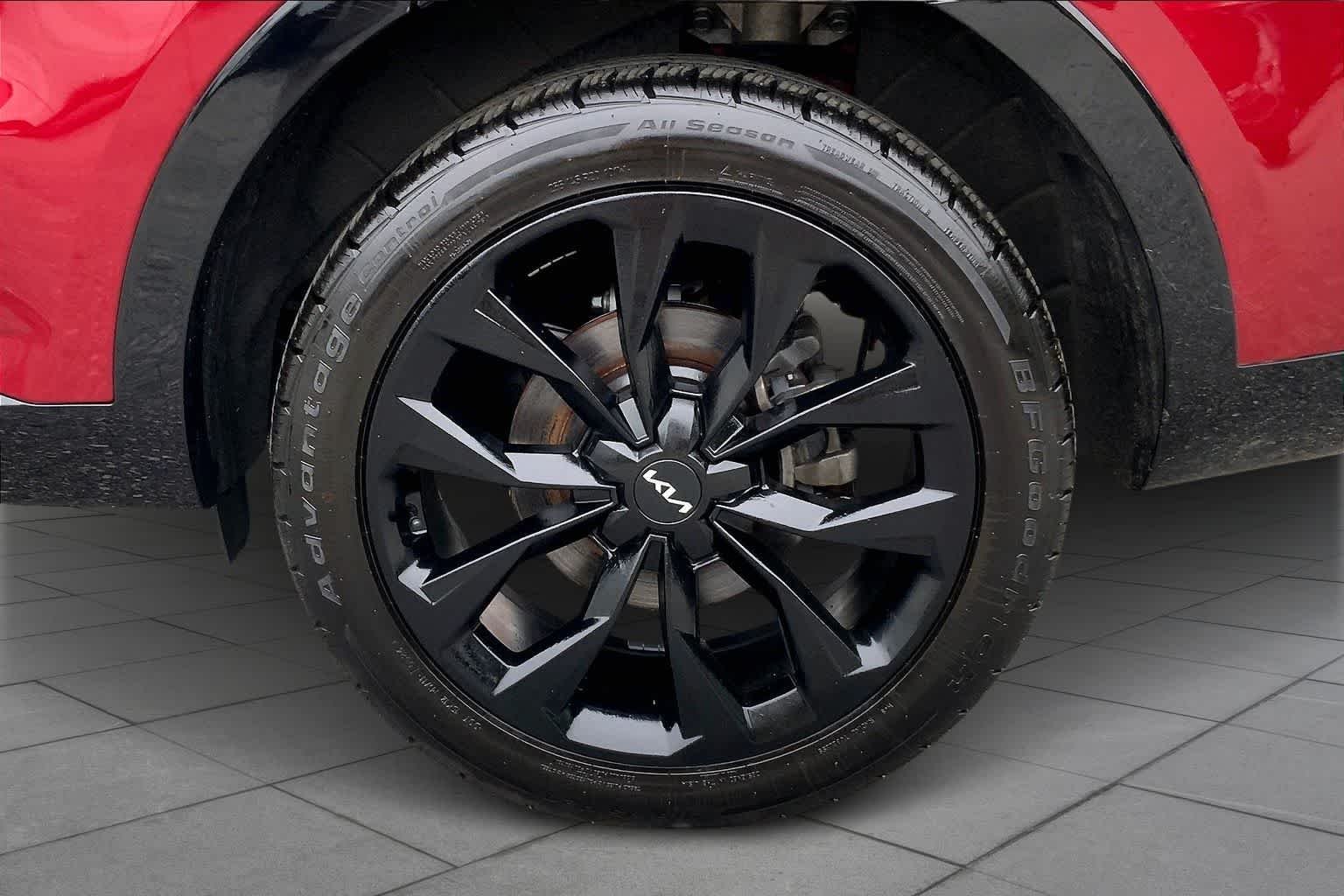 2022 Kia Sorento SX - Photo 11
