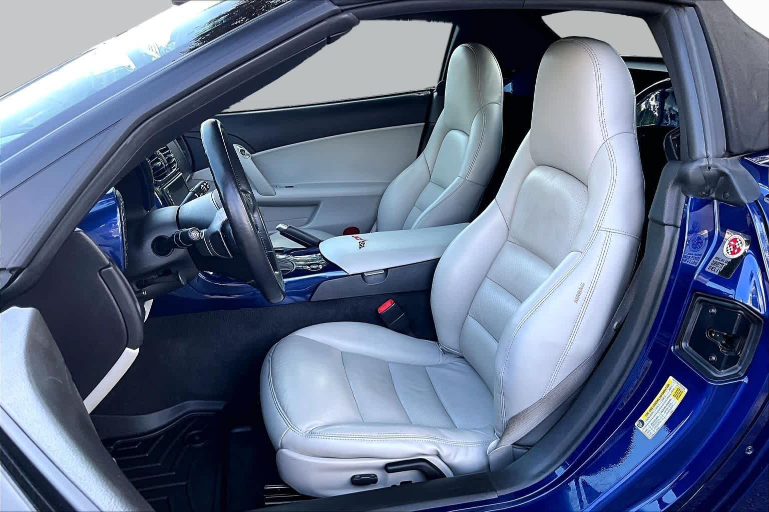 Used 2007 LeMans Blue Metallic Chevrolet  image 7