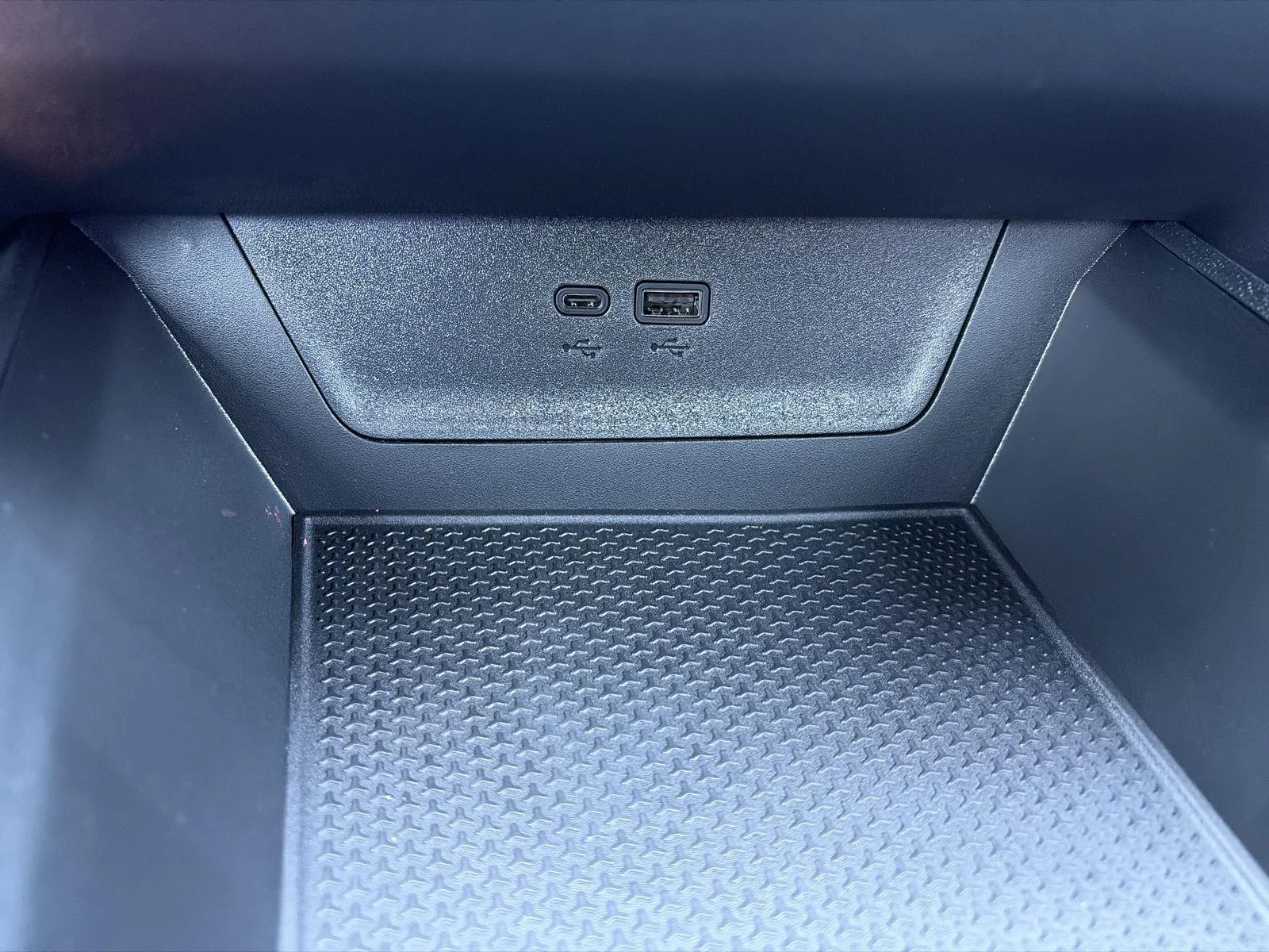 New 2027 Mosaic Black Metallic Chevrolet RS image 33