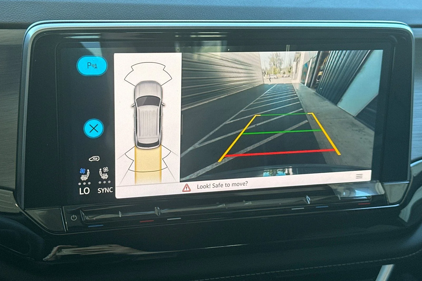 New 2026 Gray Volkswagen 2.0T SE w/Technology image 18