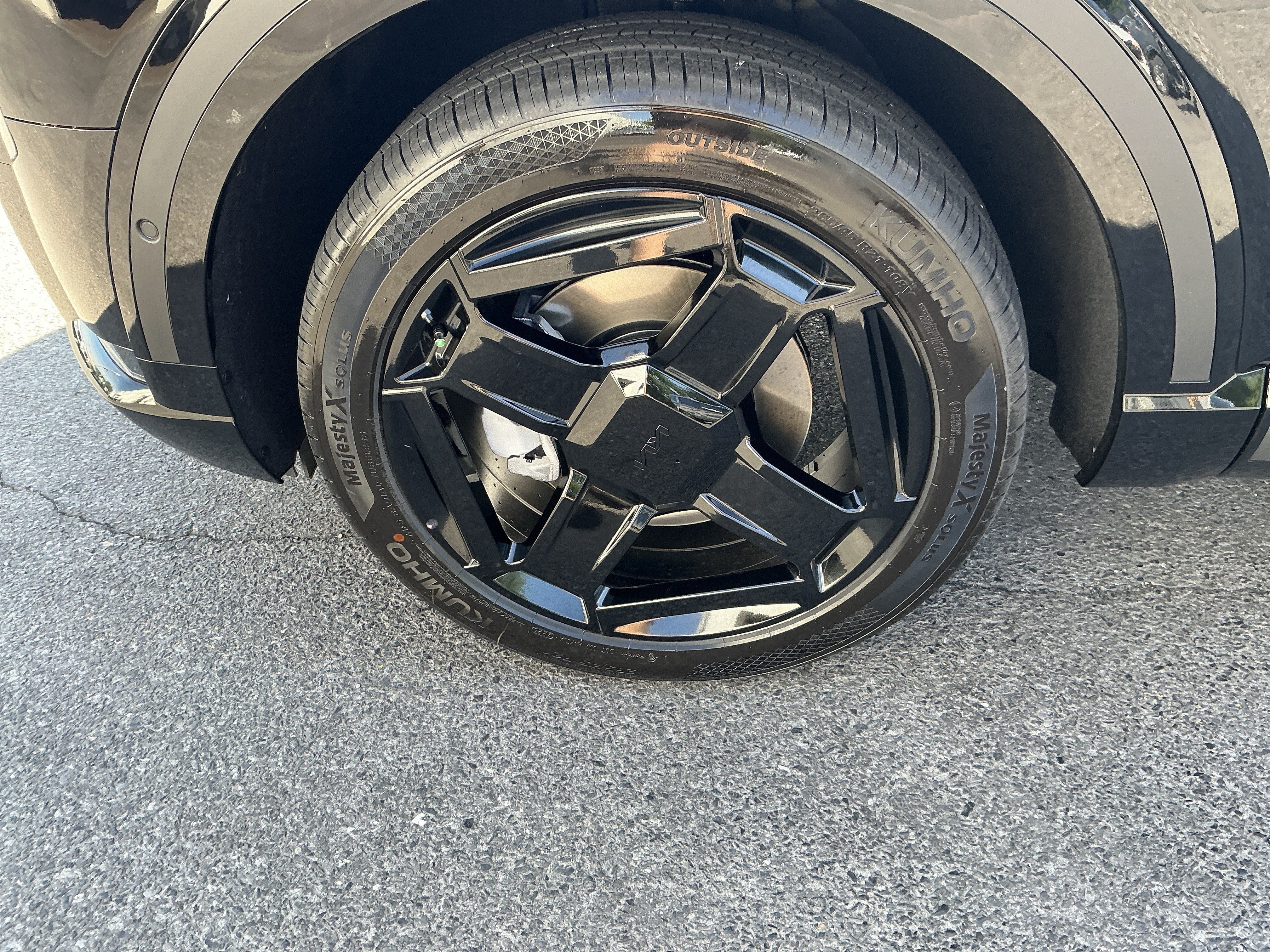 New 2027 Ebony Black Kia X-LINE SX PRESTIGE image 9