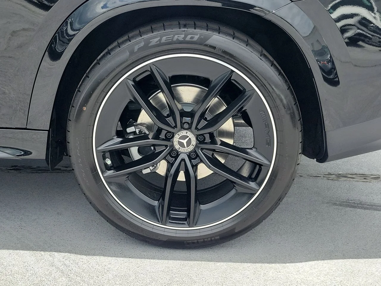 New 2026 Obsidian Black Metallic Mercedes-Benz GLE 450 image 7