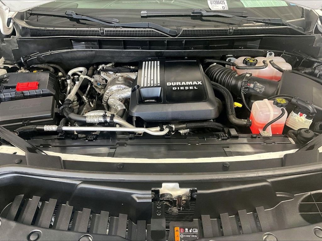Used 2023 White GMC Denali Ultimate image 31