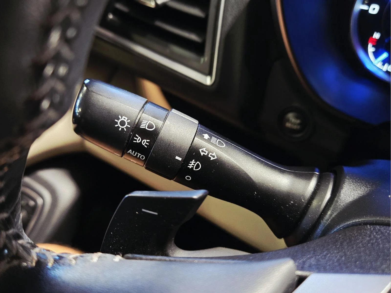 Used 2020 Crystal Black Silica Subaru Touring image 27