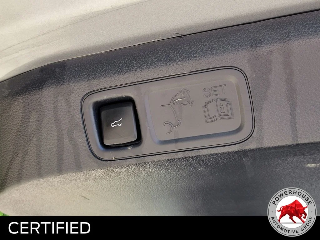 Used 2023 Silver Ford XLT image 15