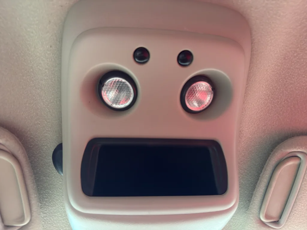Used 2005 Maroon GMC SLT image 23