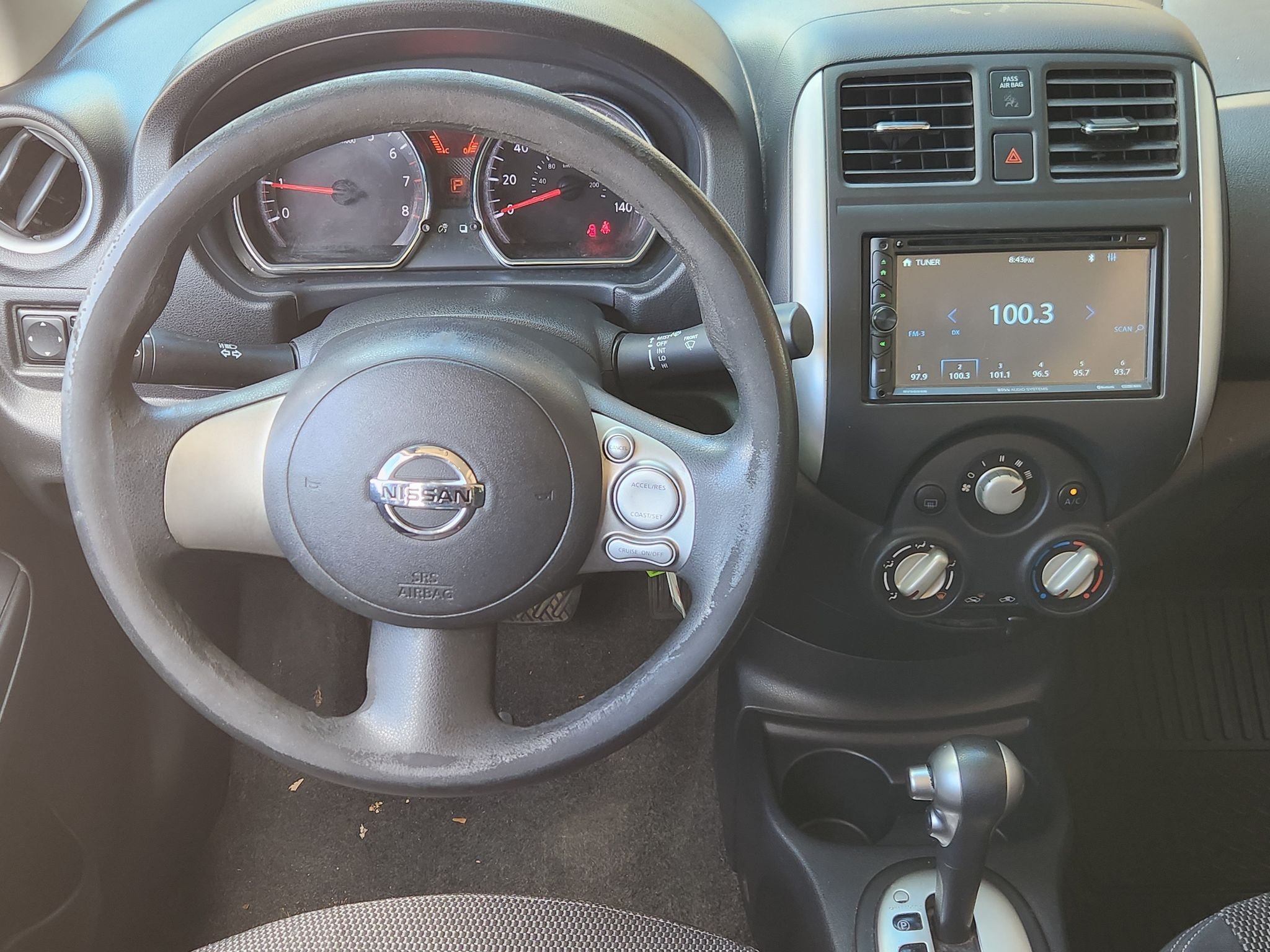 Used 2014 Titanium Nissan SV image 27