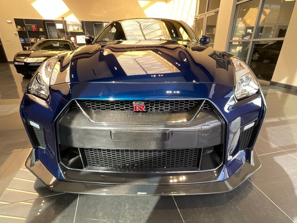 Used 2014 Nissan GT-R Premium with VIN JN1AR5EF9EM271369 for sale in Kansas City