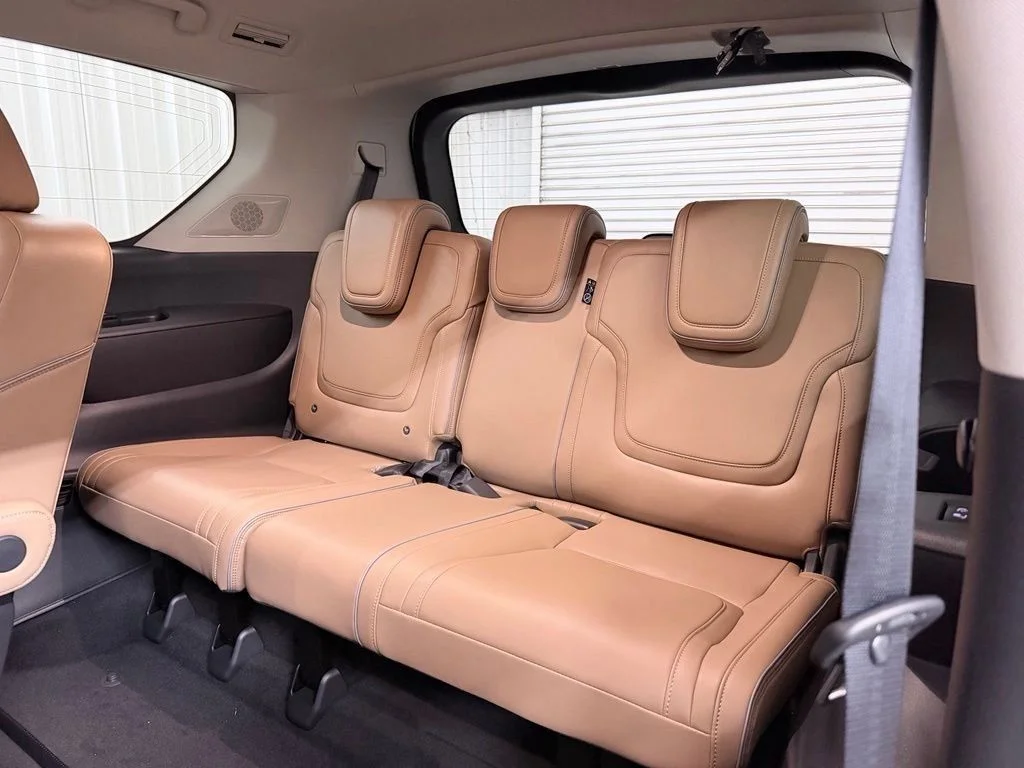 New 2027 RADIANT WHITE INFINITI Luxe 2WD image 41
