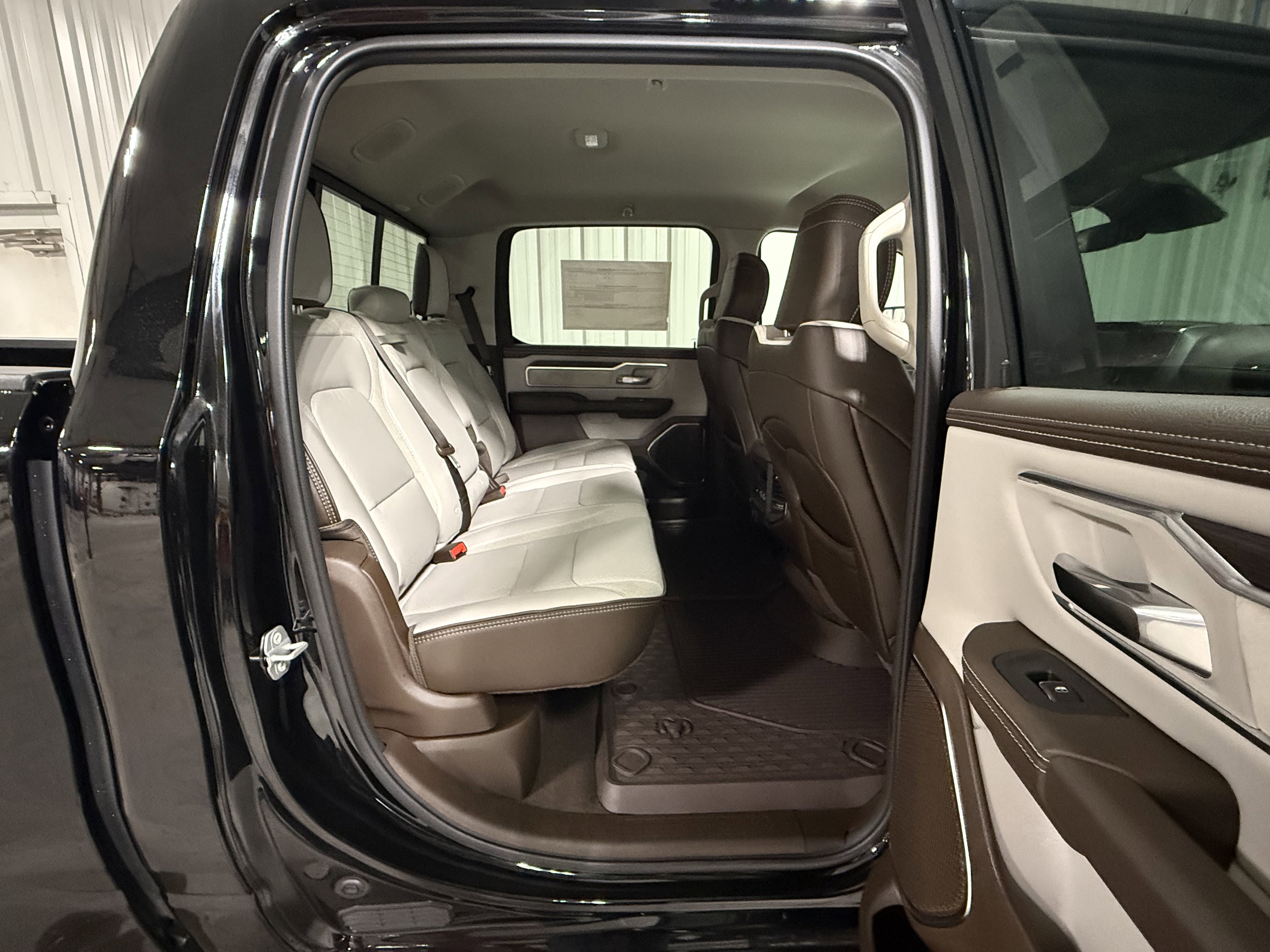 2026 Ram 1500 Laramie photo 3