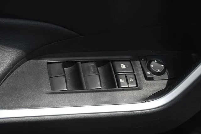 Certified Used 2025 ICE CAP Toyota  image 10