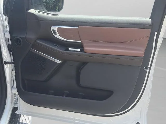 New 2026 Star White Metallic Tri-Coat Ford King Ranch® image 19