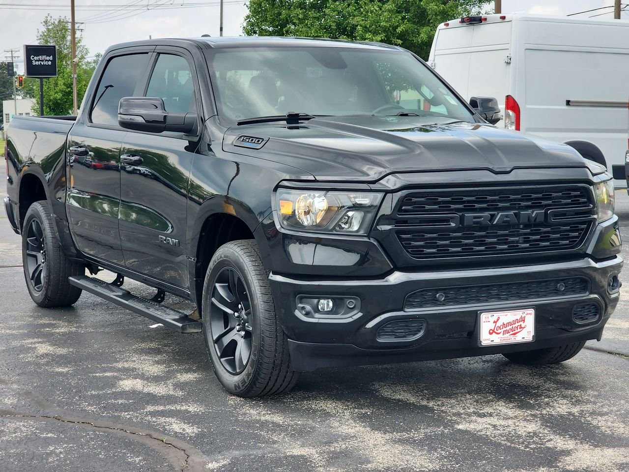 2024 RAM 1500 Big Horn/Lone Star 4x4 Crew Cab 5'7's photo