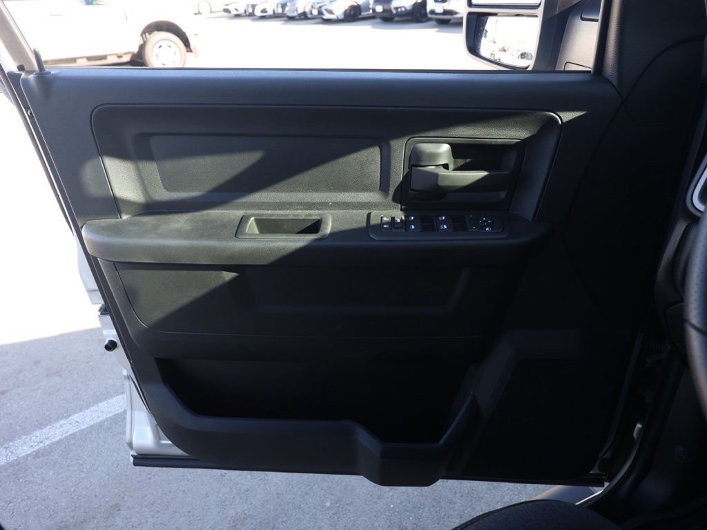 New 2026 Silver-Zynith Exterior Paint RAM Tradesman image 21