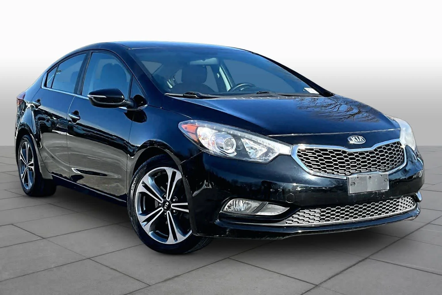 Used 2016 Aurora Black Pearl Kia EX image 5