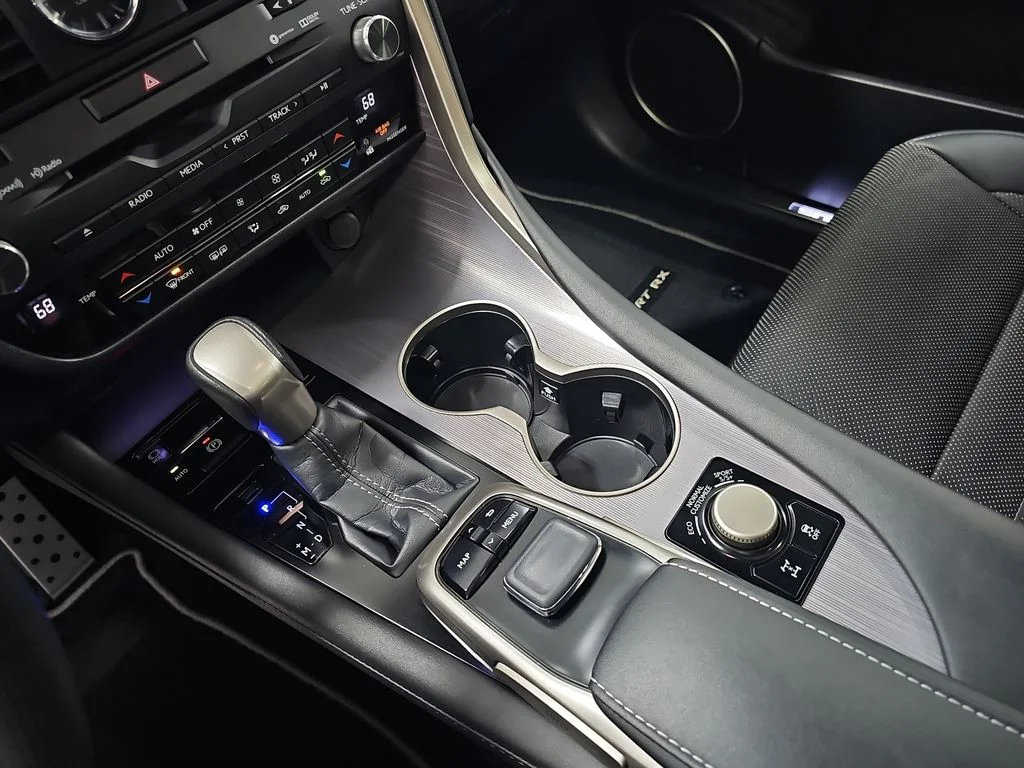 Used 2017 White Lexus 350 F Sport image 27