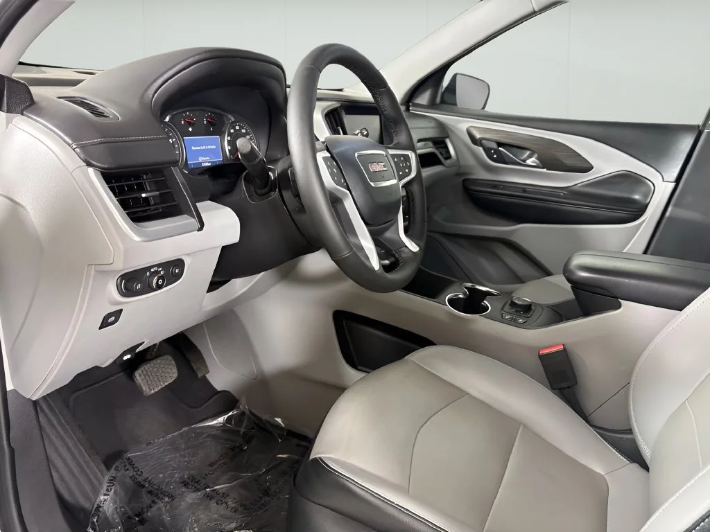 Used 2024 Summit White GMC SLT image 20