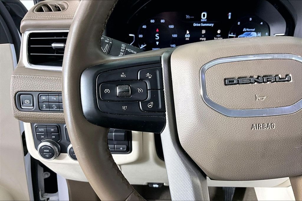 Used 2024 White GMC Denali image 10