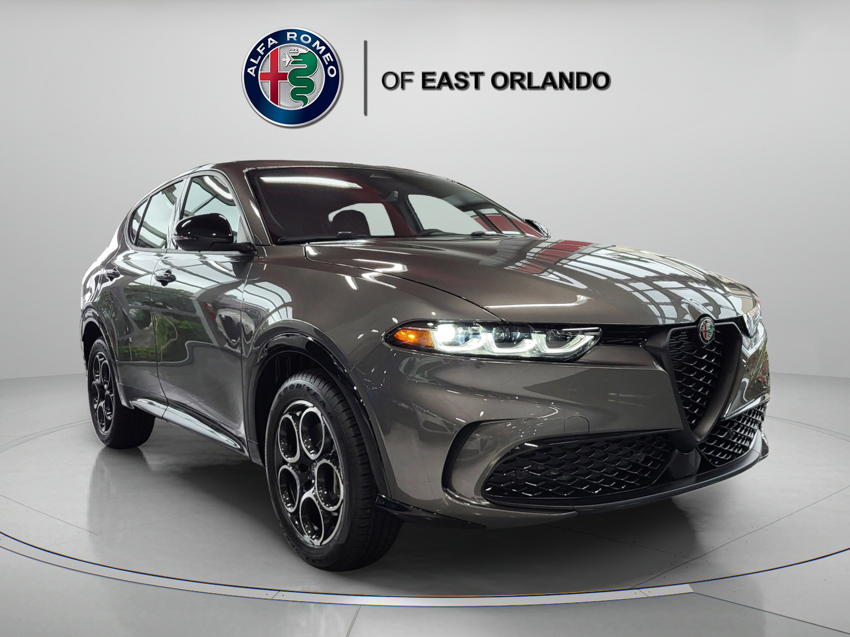 New 2025 Grigio Ascari Metallic Alfa Romeo  image 1