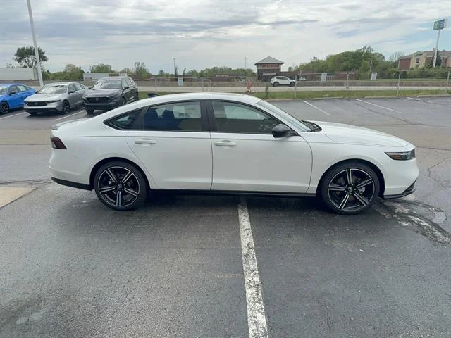 New 2026 Platinum White Pearl Honda Sport image 4