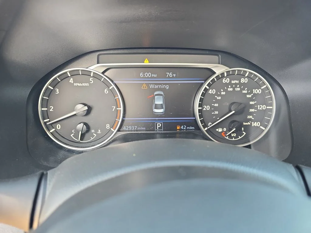 Used 2024  Nissan 2.5 SV image 19