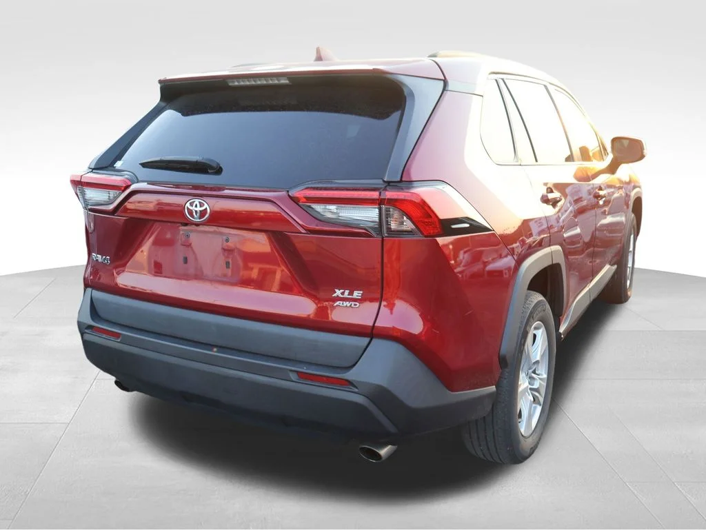 Used 2021 Red Toyota XLE image 13