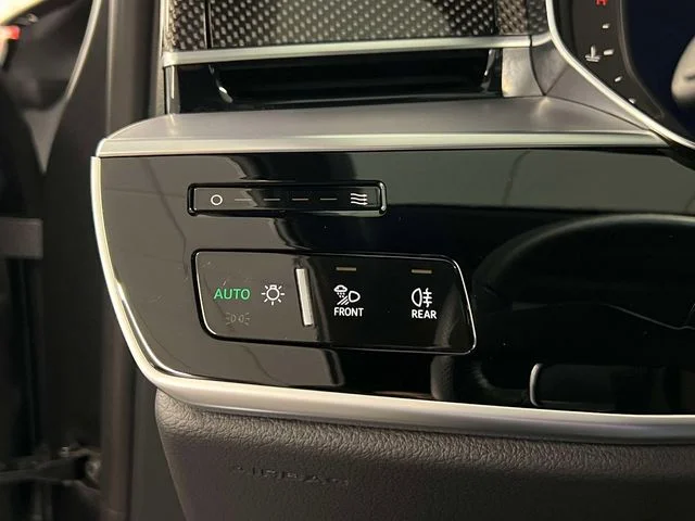 2023 Audi S8 Base - Photo 20