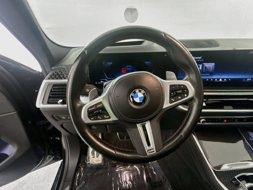 Used 2024 Black BMW M60i image 11