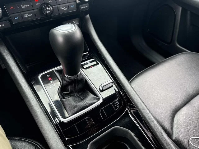 Used 2025 White Jeep Limited image 31