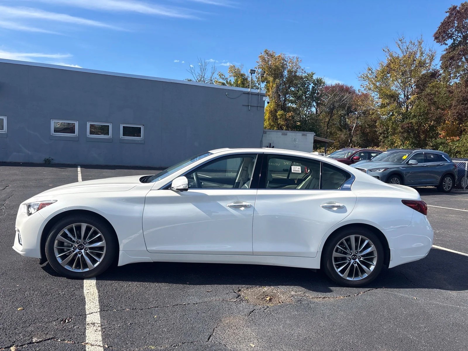 Used 2023 Majestic INFINITI LUXE image 4
