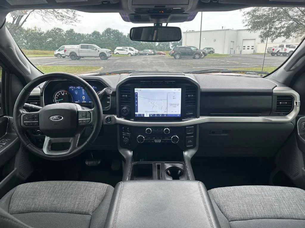 Used 2021 Red Ford XLT image 4