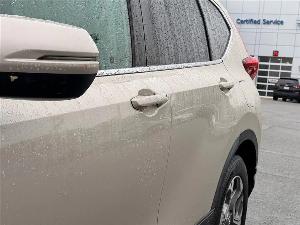 Used 2017  Honda EX image 8