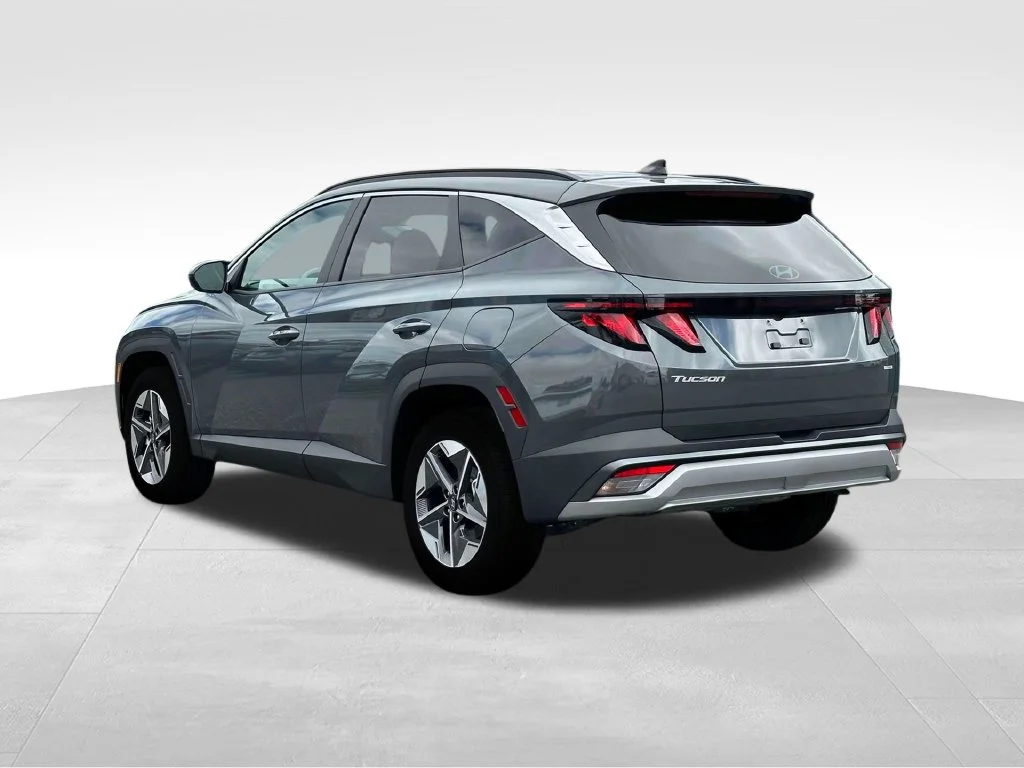 Used 2026 Gray Hyundai SEL image 5