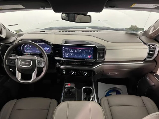 Used 2024 White GMC SLT image 31