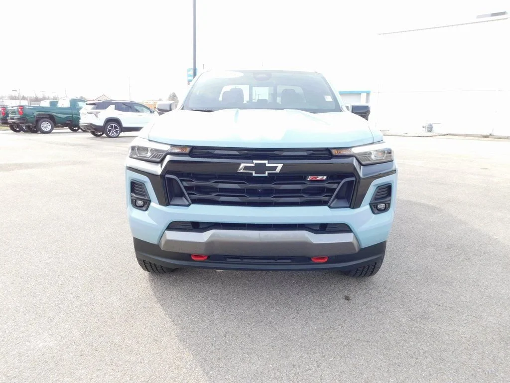 2025 Chevrolet Colorado Z71 - Photo 12