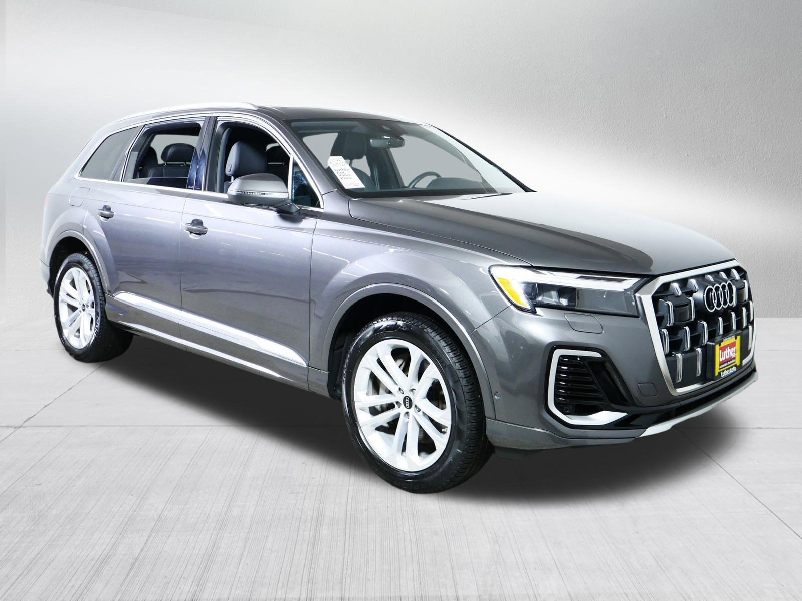 2025 Audi Q7 55 Premium Plus quattro Tiptronic's photo
