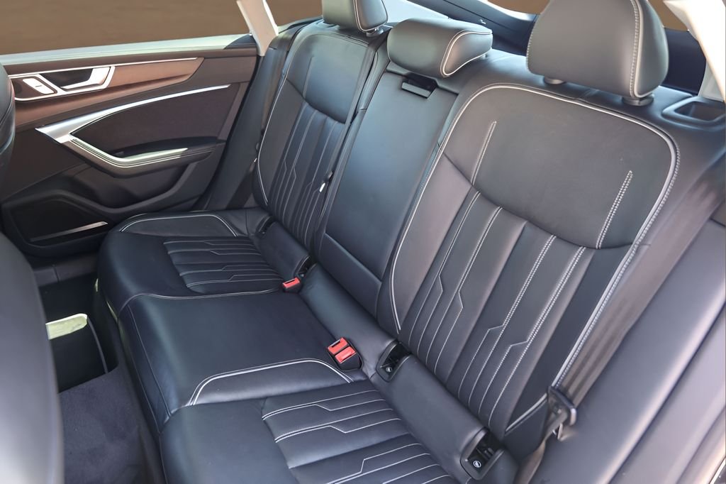Used 2019 Black Audi 3.0T Prestige image 25