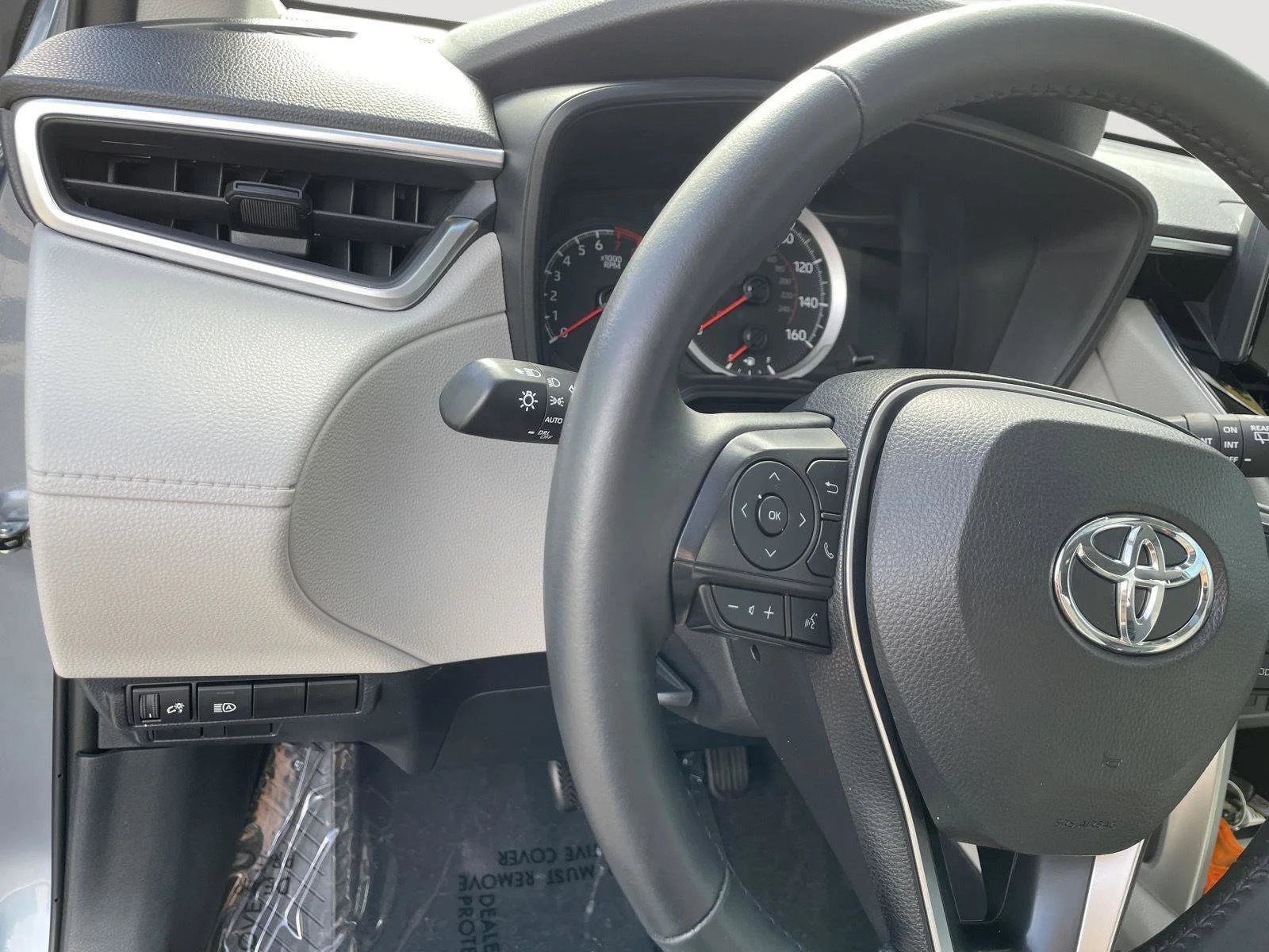 Used 2022 Celestite Toyota LE image 11