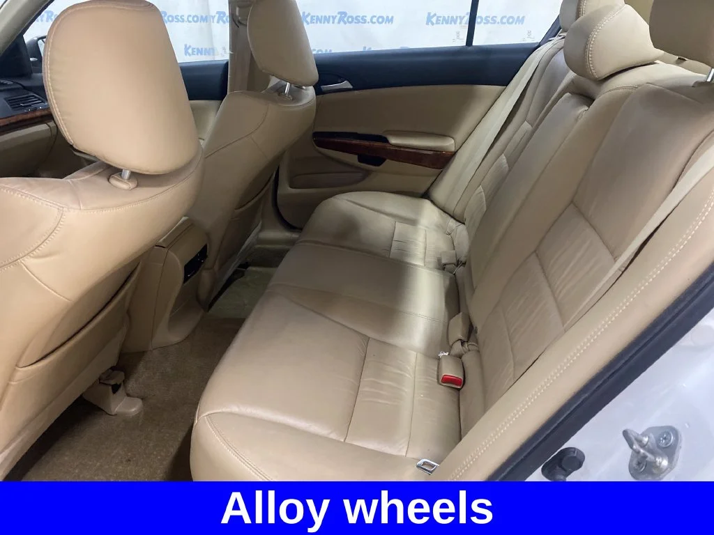 Used 2012 White Honda EX-L image 13