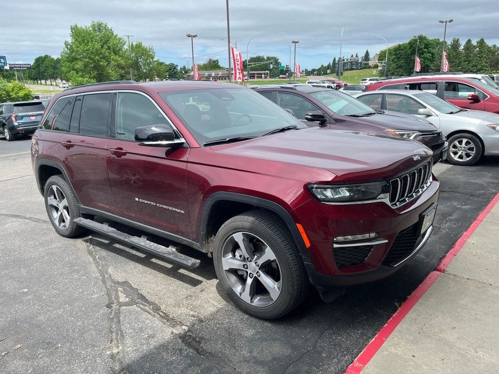 Used 2025 Jeep Grand Cherokee Limited with VIN 1C4RJHBG9SC292083 for sale in Fergus Falls, Minnesota