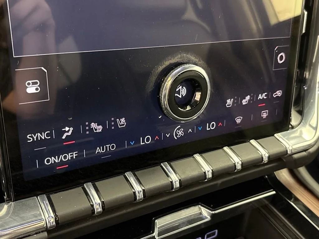 Used 2025 Sterling Metallic GMC Denali image 50